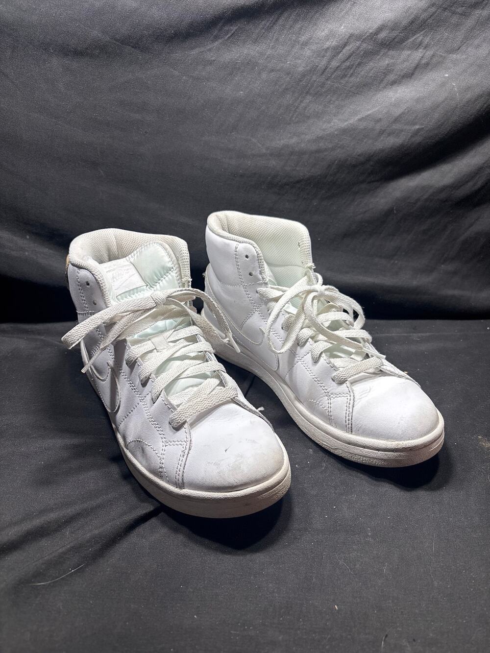 Nike Court Royale 2 Mid Womens Size 8.5 White Sneakers CT1725-100
